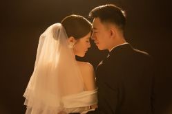 -雪中彩影婚纱摄影·微光艺术中心