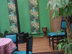 -香巴拉云南餐厅(华莱坞店)