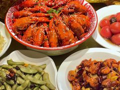 -松哥油焖大虾.小龙虾.黑鸭煲(海岸城店)