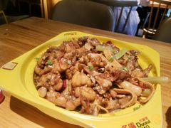 -多嘴超级肉蟹煲(欧亚卖场店)