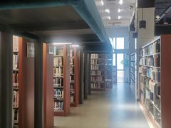 -上海市虹口区图书馆(曲阳分馆)