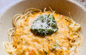 Taihu Crab Roe Pasta