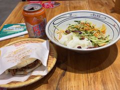 -陇上秦轩西安biangbiang面(EFC欧美金融商业城店)