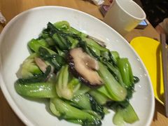 -渝信川菜 · 川味家常菜(财富购物中心店)