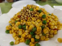 蜜汁松仁玉米-大眼锅贴水饺(河东店)