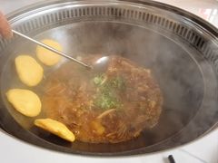 -三江鱼东北特色铁锅炖(骆驼店)