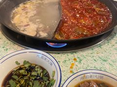 -鸿姐老火锅(疁城新天地店)