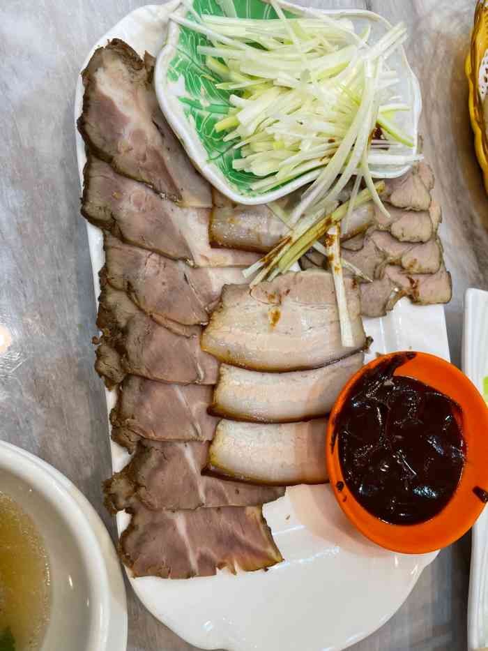 李连贵熏肉美食酒楼