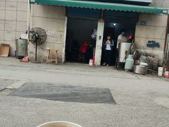 -黃牛牛肉面馆