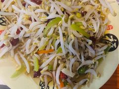 炝炒绿豆芽-陈记生蚝烧烤炒菜火锅