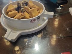 -东来菜馆•手抓海鲜家常菜•海鲜锅贴(鸽子窝店)