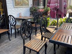 露天位-BROAD面包路·欧式面包(龙湖时代C馆店)