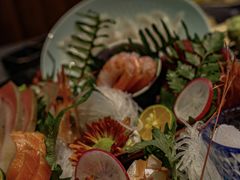 -铭牛烧肉·和牛海鲜自助(高新月牙湖店)