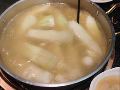 三代传承冬瓜盅-得意咚瓜·顺德鱼生·冬瓜火锅(深圳首店)