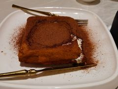 暴富露奶华-十二粤味·顺德菜·烧鹅点心(五四广场店)