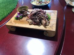吊炉生烤羊腿-海拉尔蒙古包(房山长阳总店)