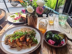 烤三文鱼沙拉-O'mills Sourdough Bakery&Bistro(永嘉路店)