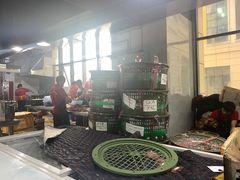 -凤凰路何眼镜香辣蟹(花果园店)