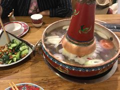 -毛辣果·贵州红酸汤牛肉火锅(西单店)