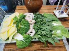 -菌之家·专业纯野生菌火锅·特色炒菌