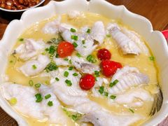 酸菜鱼-肆海小川菜酒馆Wine Bistro (青年路店)