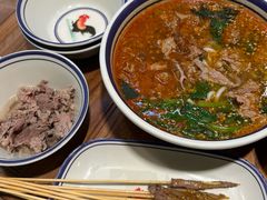 -云阿蛮云南生烫牛肉米线(奉贤路店)