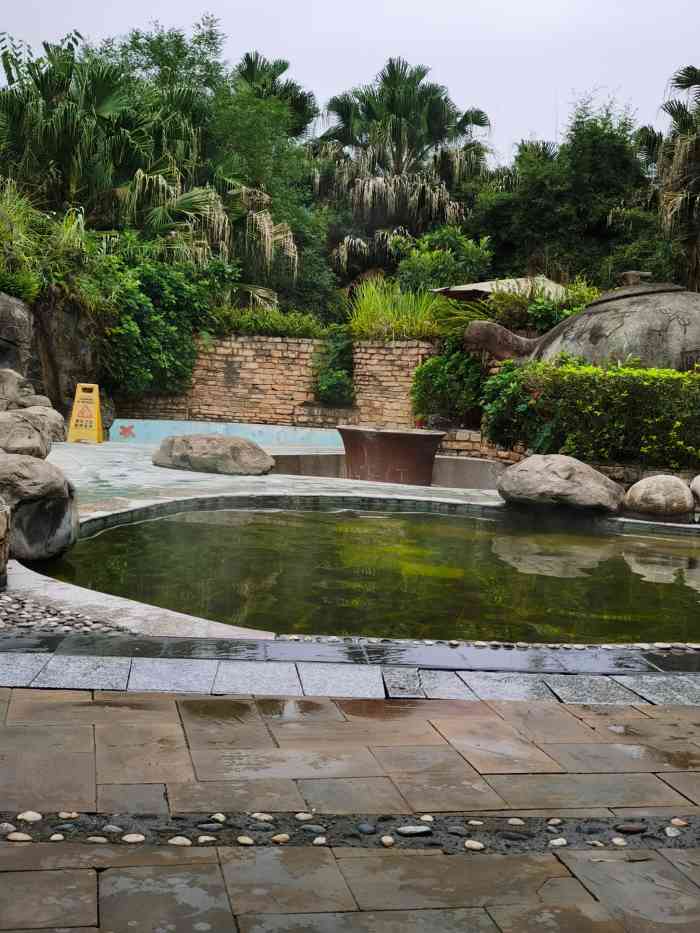 周公山楠水阁温泉-"交通也很方便,从成都开车过来大概一个小时.