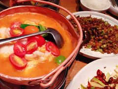 -云海肴·汽锅鸡·云南菜(天山百盛优客店)