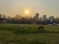 -蓝地时尚庄园(北京清河营地铁站店)
