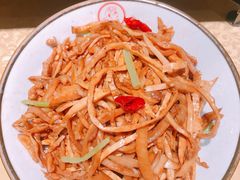 笋丝炒肉-老村长•湖北家常菜(南湖店)