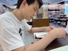 -新华书店(新街口旗舰店)