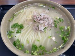 -亮亮面馆(经六路店)