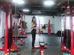 -越·健身工作室(华尔兹广场写字楼B栋店)