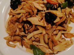 -吴记酱骨炖菜馆(康安路店)
