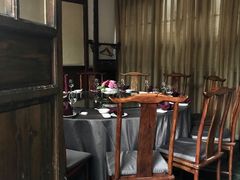 包厢-见山书院