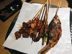 -何师烧烤·香辣蟹·川菜·30年老品牌(太古里旗舰店)