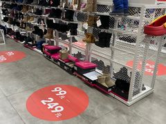 -BIGOFFS 超级折扣(仁恒伊势丹店)