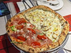 双拼披萨-Primo·丽莫意大利窑烤披萨