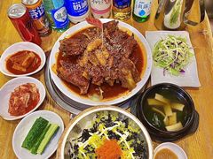 -喇喇排骨火锅·传统韩式脊骨汤(望京西园总店)