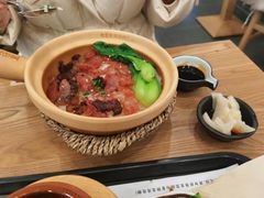 -煲仔皇腊味煲仔饭(经四万达店)