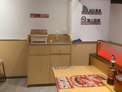 -华记煲仔华·煲仔饭(市桥易发店)