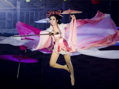 -九月鹰飞汉服摄影工作室