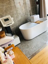 -涂tu指甲日式美甲美睫店