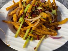 -老街烧烤大排档·地道湖北菜·龙虾馆(汉口火车站店)