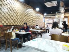 大堂-抖牛白塔牛肉粿条汤(水围店)