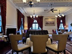 -Salon de Ville浦江汇(上海外滩华尔道夫酒店店)