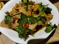 -小鱼小牛·鱼牛干锅·脆鱼火锅(世欧广场店)