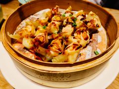 酸辣鲜虾馄饨-缸鸭狗(天一广场店)
