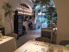 -春树下·树屋花房西餐厅(罍街AS1980店)