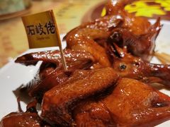招牌烤乳鸽-石岐佬中山菜馆(张溪店)